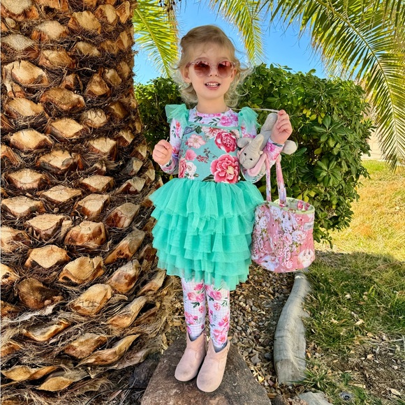 Posh Peanut Karina Long Sleeve Pajamas - Picture 6 of 15